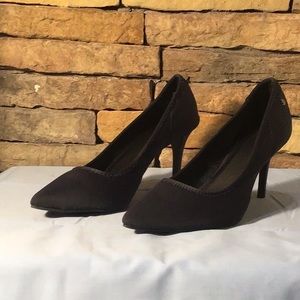 Simply Vera Navy Blue Pumps